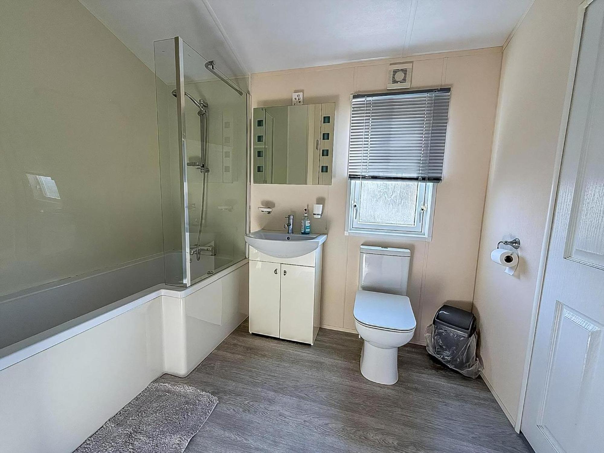 Luxury Lodge At Suffolk Sands Holiday Park Ref 45009Mv Felixstowe Bagian luar foto