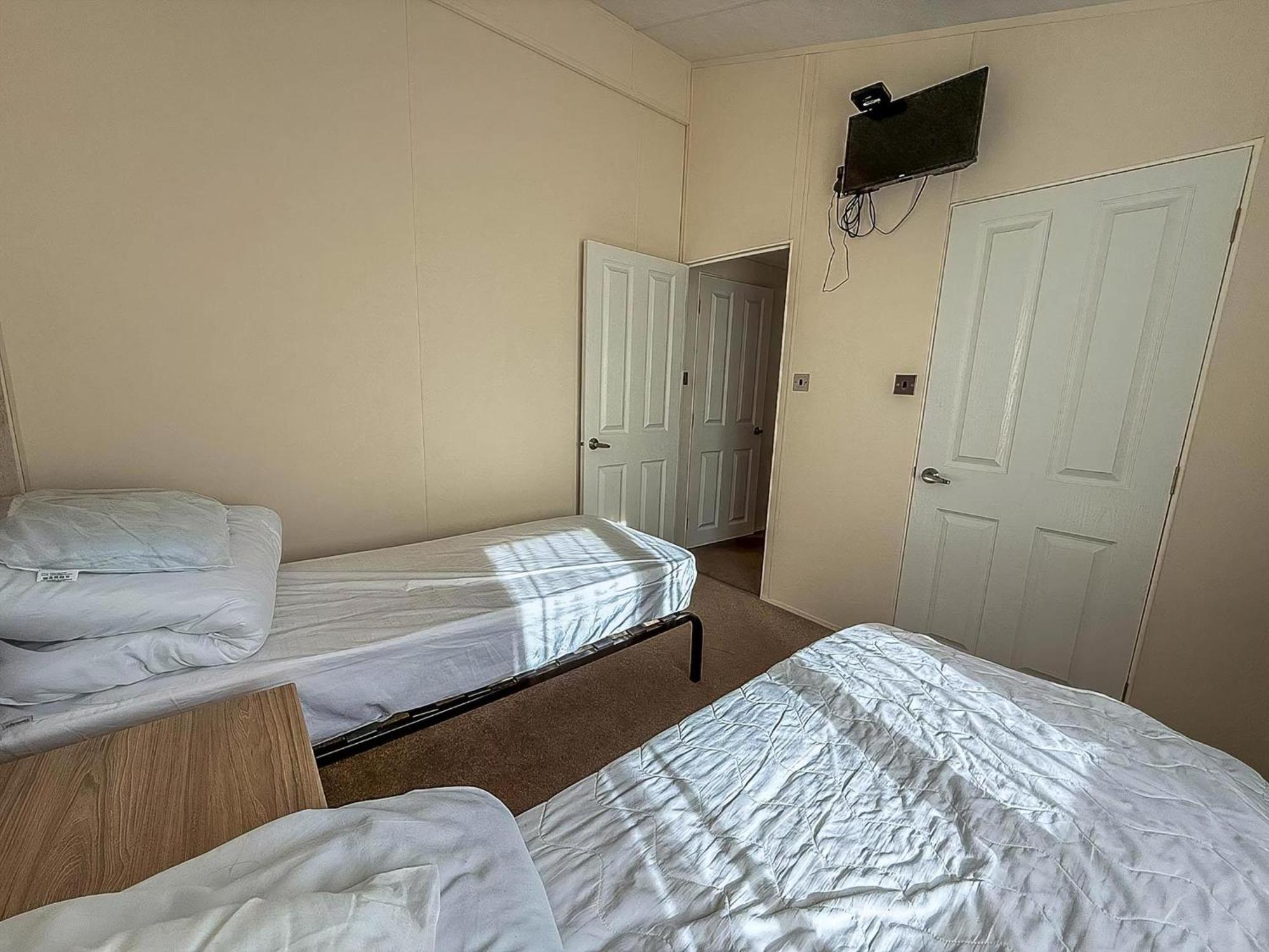 Luxury Lodge At Suffolk Sands Holiday Park Ref 45009Mv Felixstowe Bagian luar foto